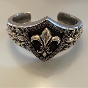 Sterling silver cuff bangle